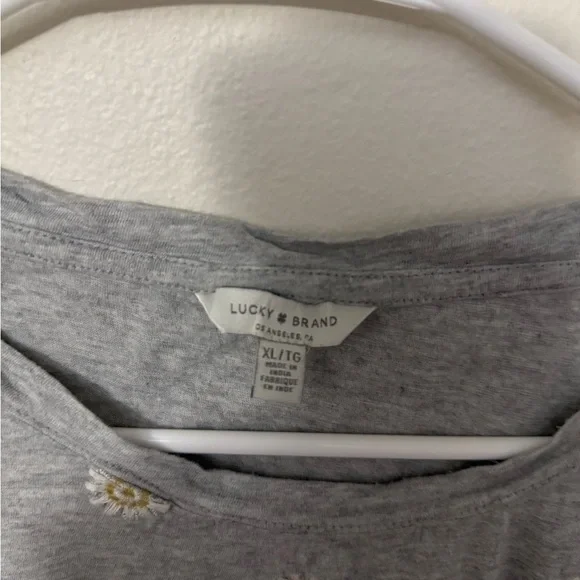 Lucky Brand Gray Floral Short Sleeve Tee - Picture 3 of 3